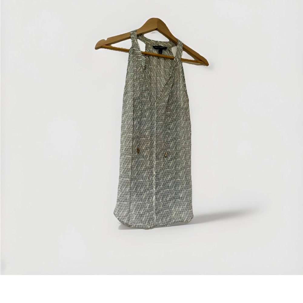 Banana Republic Shear Blouse Small Trendy Name Brand Spring And Summer Vibes